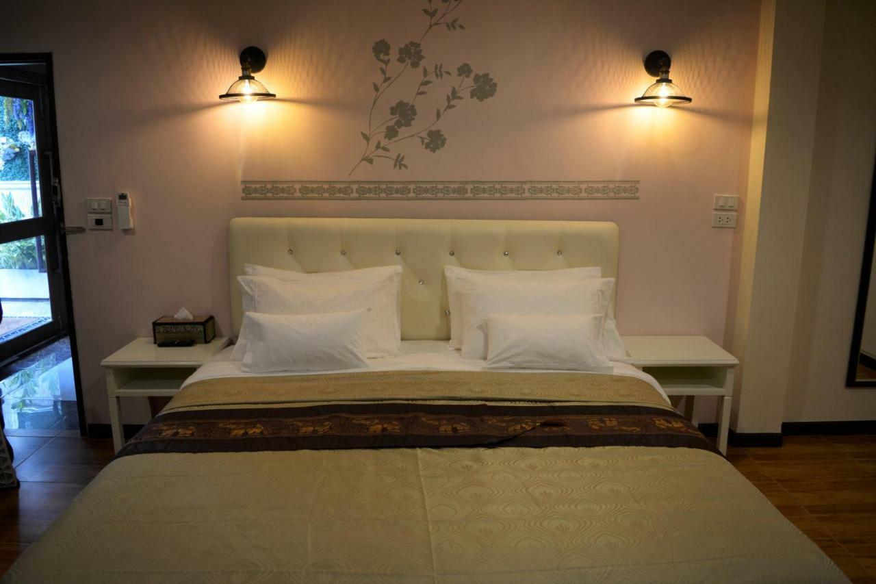 Cana Boutique Hotel Bangkok Esterno foto